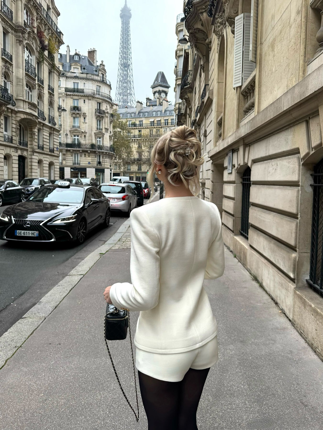 Stylish White Single Breasted Jacket & Shorts Suit - Elevate Your Wardrobe in Confidence