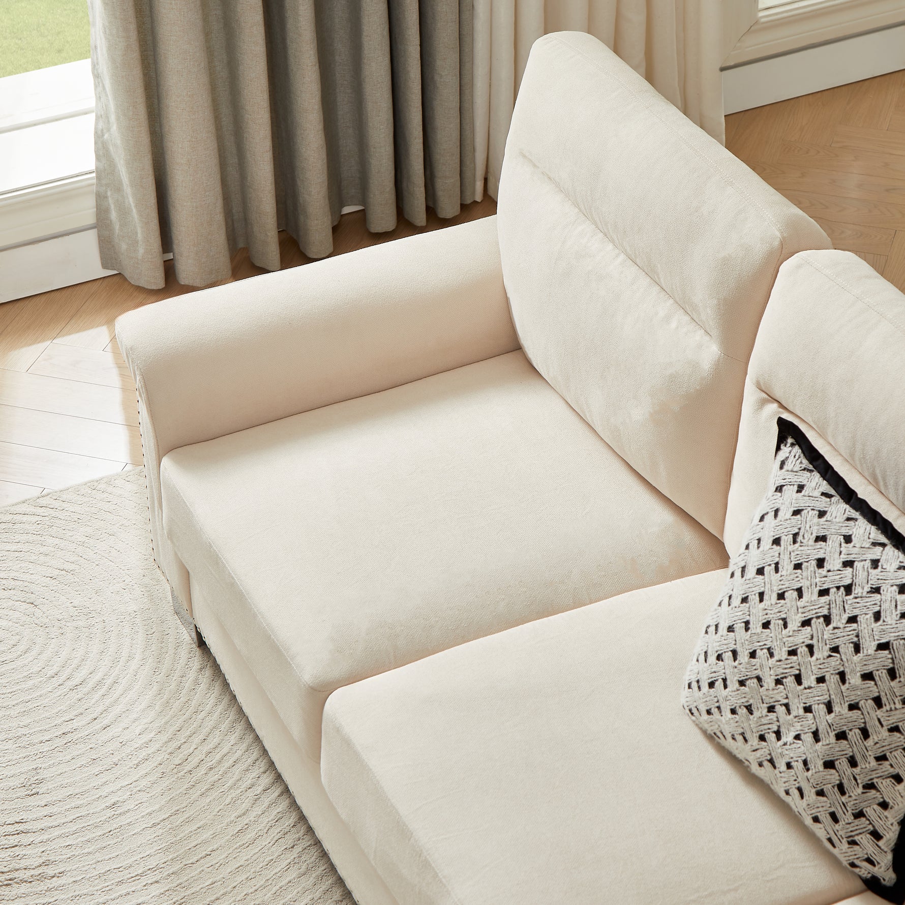 Sofá Chesterfield moderno de 3 plazas de 82" – Tejido "Snowfleece" Beige