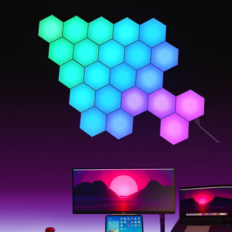 Lampe murale de chambre à coucher intelligente à induction quantique en nid d'abeille, lumineuse et colorée, changeant de couleur, créant une atmosphère de jeu.
