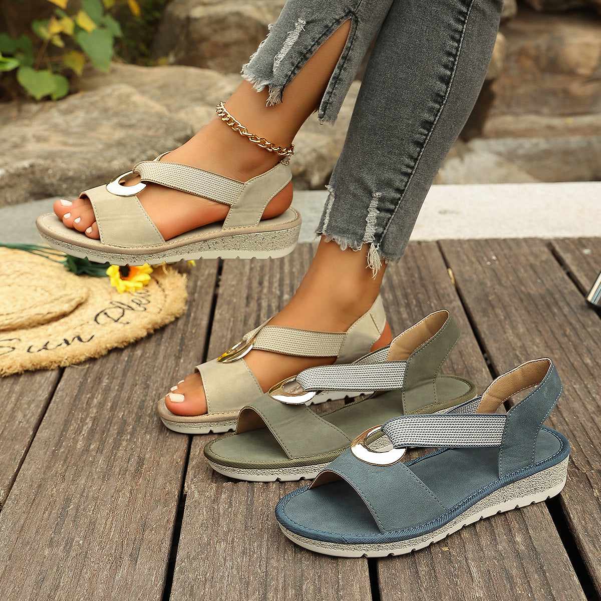 Fish-mouth wedge sandals with elastic ankle strap and jute-textured sole, khaki/olive.