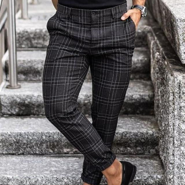 Men's plaid casual trousers in dark color, front button closure and slim fit