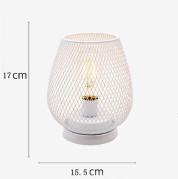 Lámpara de mesa retro de hierro forjado con batería, luz nocturna hueca con diseño de jaula de pájaros, lámpara de lectura de escritorio, decoración para dormitorio, mesita de noche y hogar